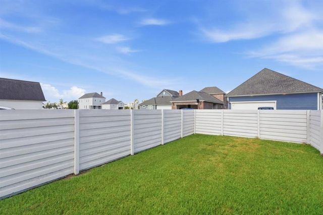 2030 St Joseph Avenue, Lake Charles, LA 70601