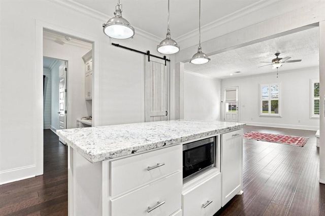 2030 St Joseph Avenue, Lake Charles, LA 70601