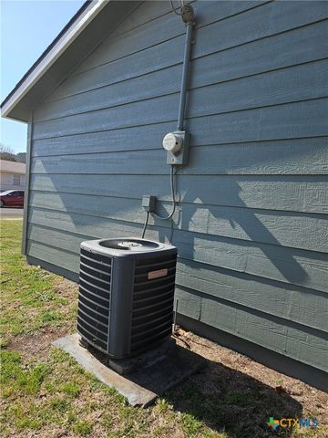 827 Michelle Drive, Copperas Cove, TX 76522