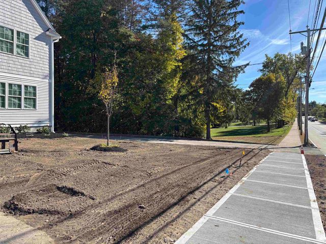 111 Concord Street, Nashua, NH 03064