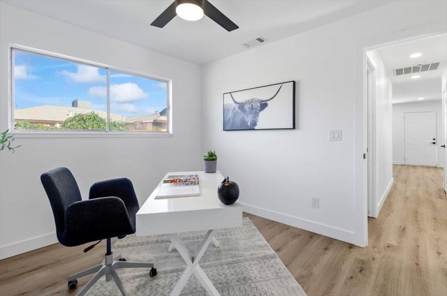 4317 Twain Dr, Olivehurst, CA 95961