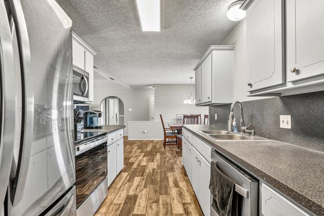 6205 15th Street, Lubbock, TX 79416
