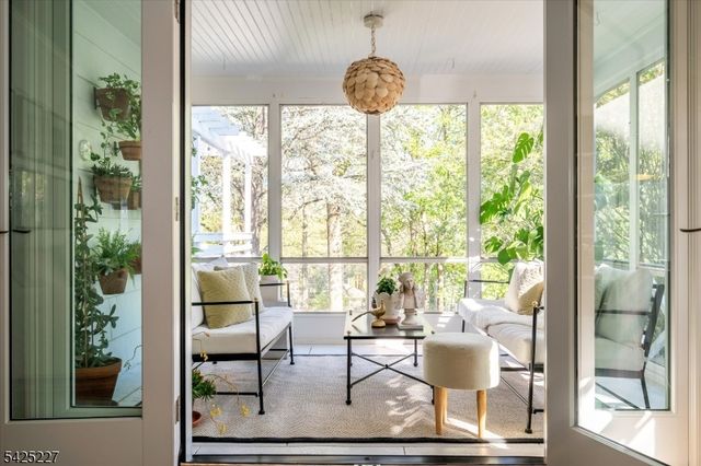 583 Highland Ave, Montclair Twp., NJ 07043