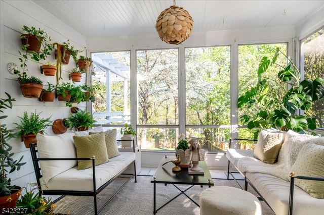 583 Highland Ave, Montclair Twp., NJ 07043