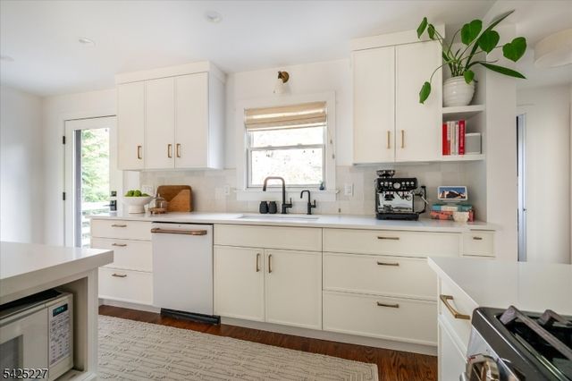 583 Highland Ave, Montclair Twp., NJ 07043