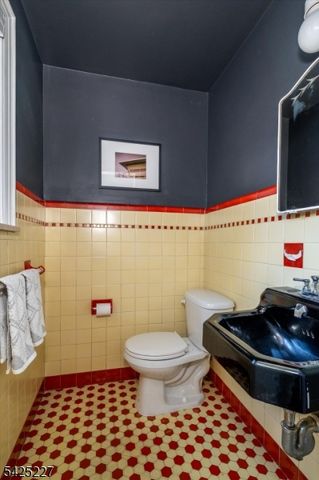 583 Highland Ave, Montclair Twp., NJ 07043