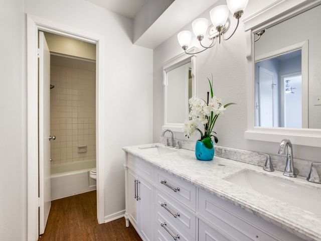 10438 Pagewood Drive, Dallas, TX 75230