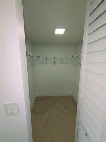 2900 Fiore Way, Delray Beach, FL 33445