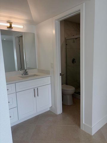 2900 Fiore Way, Delray Beach, FL 33445