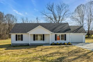 638 Summitville Rd, Manchester, TN 37355