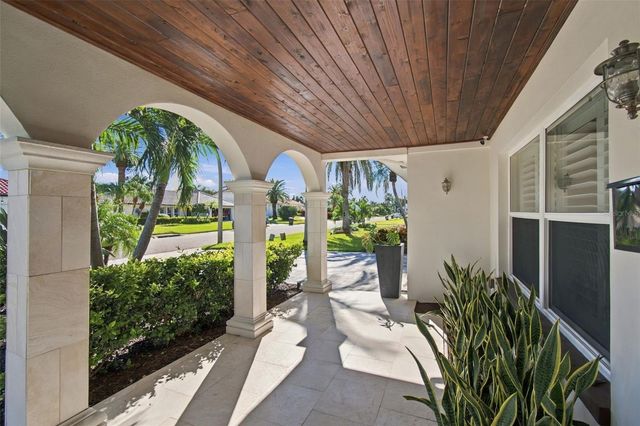 5825 LEELAND STREET S, St Petersburg, FL 33715