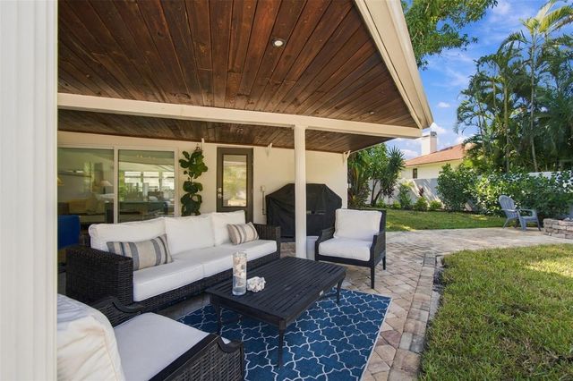 5825 LEELAND STREET S, St Petersburg, FL 33715