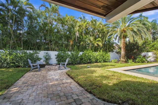 5825 LEELAND STREET S, St Petersburg, FL 33715