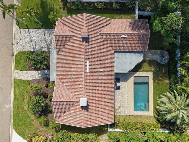5825 LEELAND STREET S, St Petersburg, FL 33715