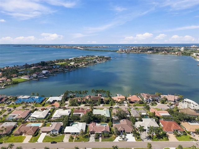 5825 LEELAND STREET S, St Petersburg, FL 33715