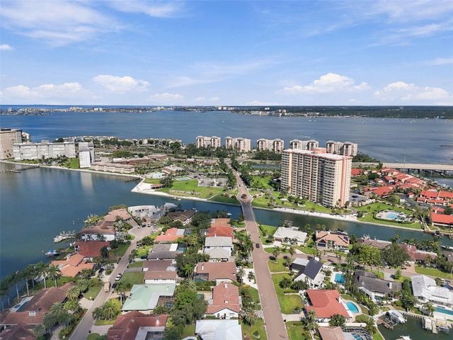 5825 LEELAND STREET S, St Petersburg, FL 33715