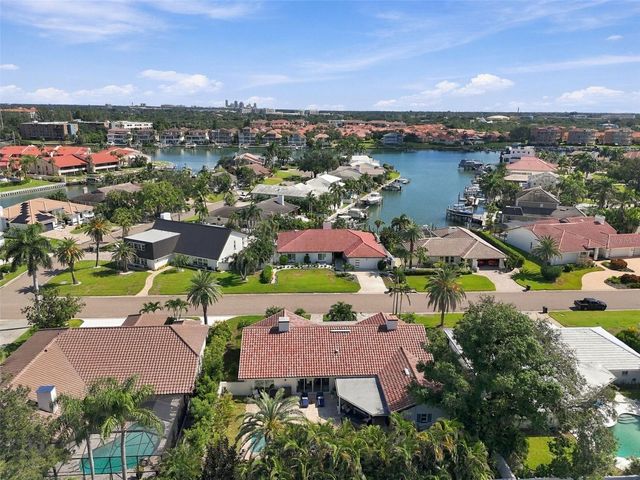 5825 LEELAND STREET S, St Petersburg, FL 33715