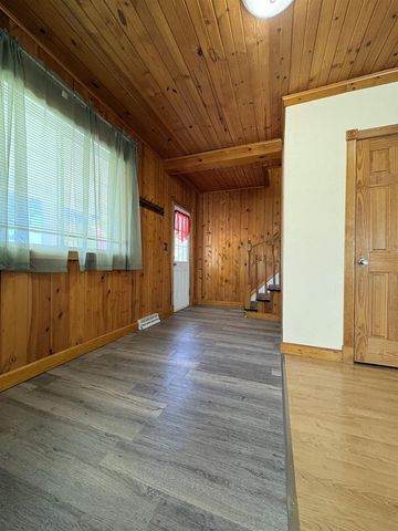 160 WASHBURN AVENUE, Oconto, WI 54153