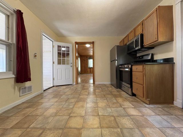 160 WASHBURN AVENUE, Oconto, WI 54153