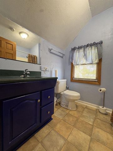 160 WASHBURN AVENUE, Oconto, WI 54153