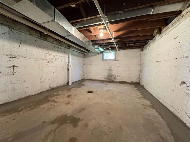 160 WASHBURN AVENUE, Oconto, WI 54153