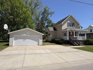 160 WASHBURN AVENUE, Oconto, WI 54153