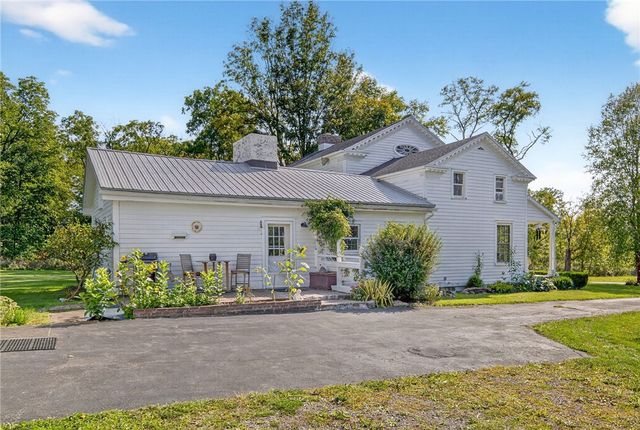 3396 Rockefeller Rd, Niles, NY 13118