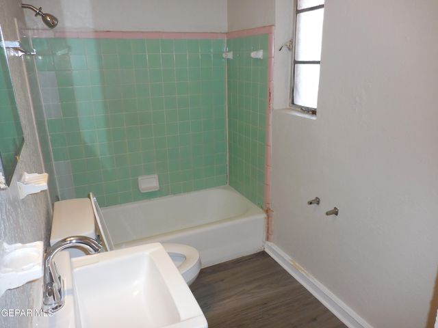701 W Yandell Drive 8, El Paso, TX 79902