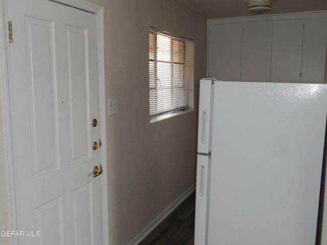 701 W Yandell Drive 8, El Paso, TX 79902