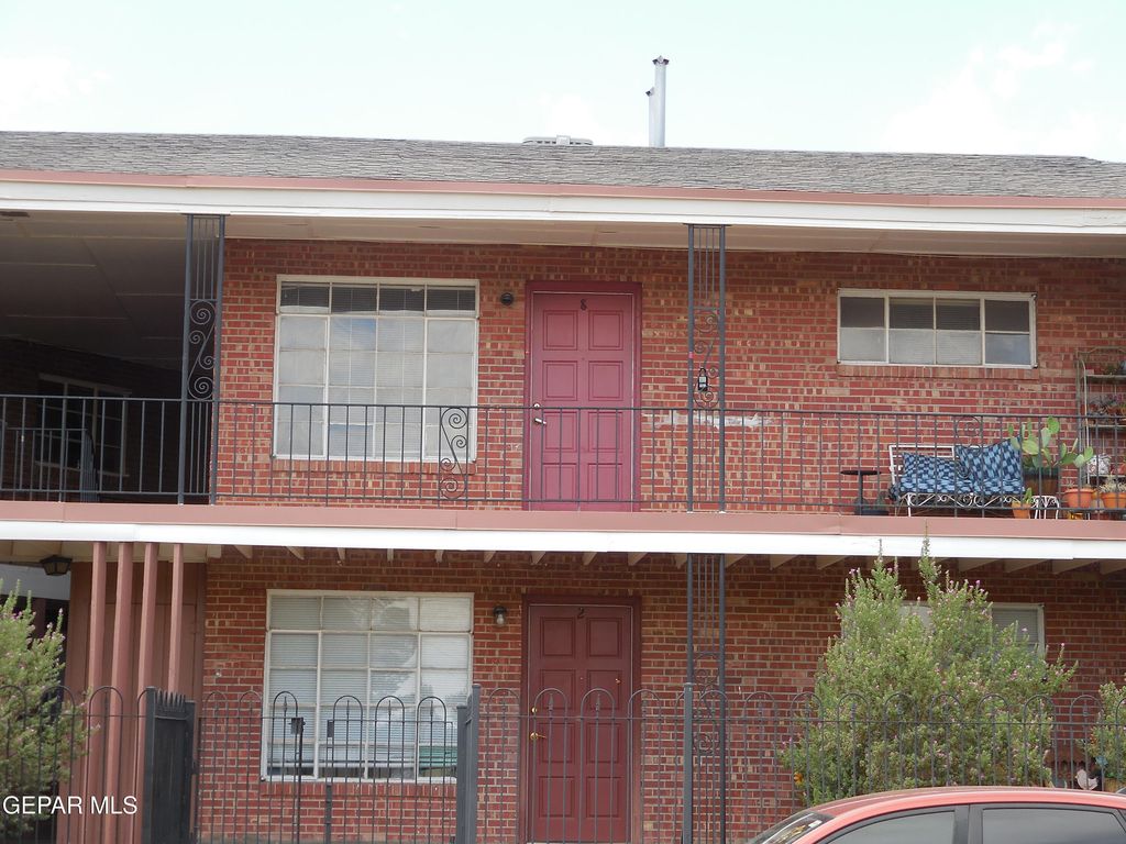 701 W Yandell Drive 8, El Paso, TX 79902