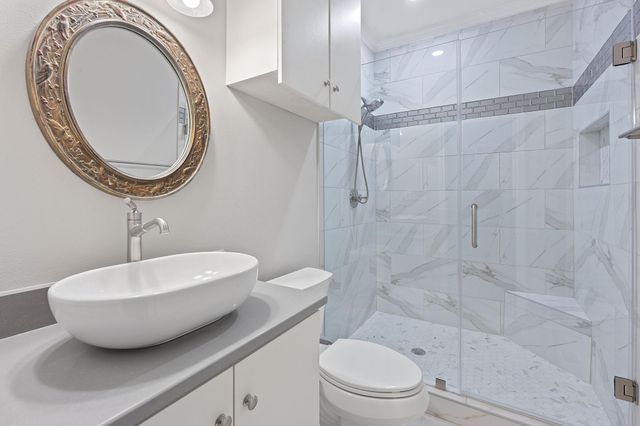 27030 Masters PKWY, Spicewood, TX 78669