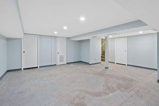 27030 Masters PKWY, Spicewood, TX 78669