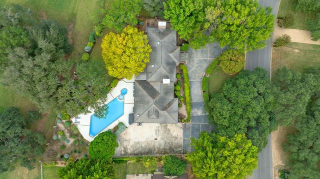 27030 Masters PKWY, Spicewood, TX 78669