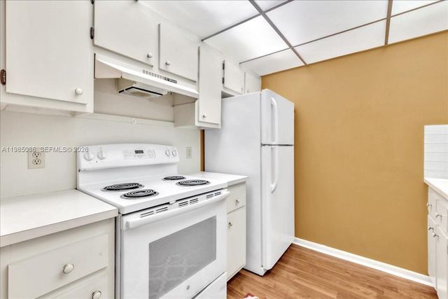 13500 SW 1st St 307U, Pembroke Pines, FL 33027