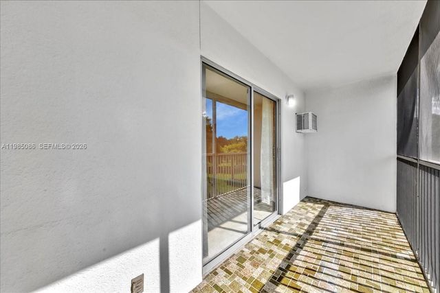 13500 SW 1st St 307U, Pembroke Pines, FL 33027