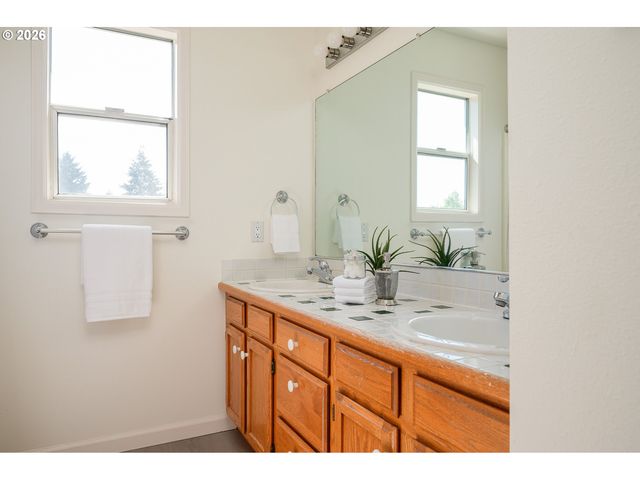 12400 Sw 131ST Ave, Tigard, OR 97223