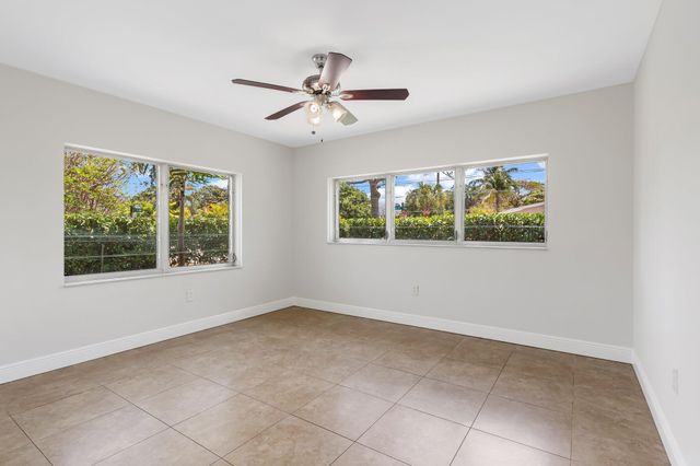 1015 NE 12th Street, Fort Lauderdale, FL 33304
