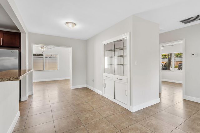 1015 NE 12th Street, Fort Lauderdale, FL 33304