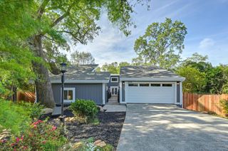 12730 Shockley Ct, Auburn, CA 95603