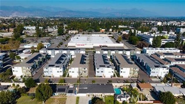 1752 Cayton Loop, West Covina, CA 91790