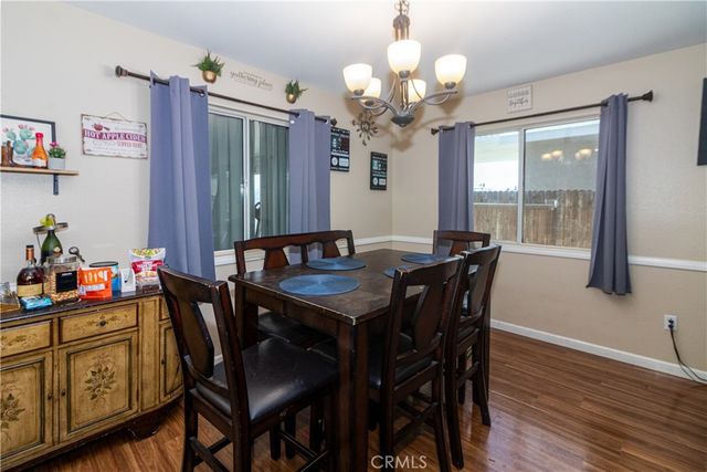 13363 Merry Oaks, Victorville, CA 92392