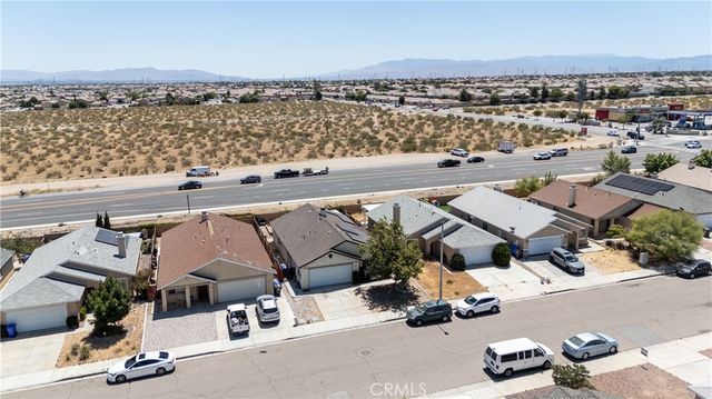 13363 Merry Oaks, Victorville, CA 92392