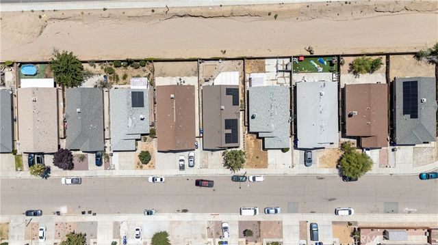 13363 Merry Oaks, Victorville, CA 92392