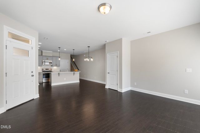 182 Manordale Drive, Chapel Hill, NC 27517