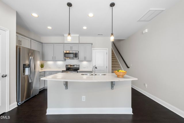 182 Manordale Drive, Chapel Hill, NC 27517