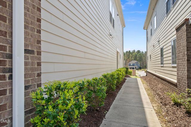 182 Manordale Drive, Chapel Hill, NC 27517