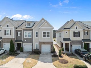 182 Manordale Drive, Chapel Hill, NC 27517