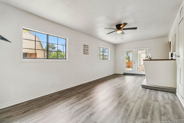 4714 Newcome, San Antonio, TX 78229