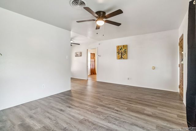 4714 Newcome, San Antonio, TX 78229