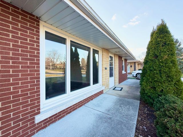 1616 Mayfield Avenue, Joliet, IL 60435